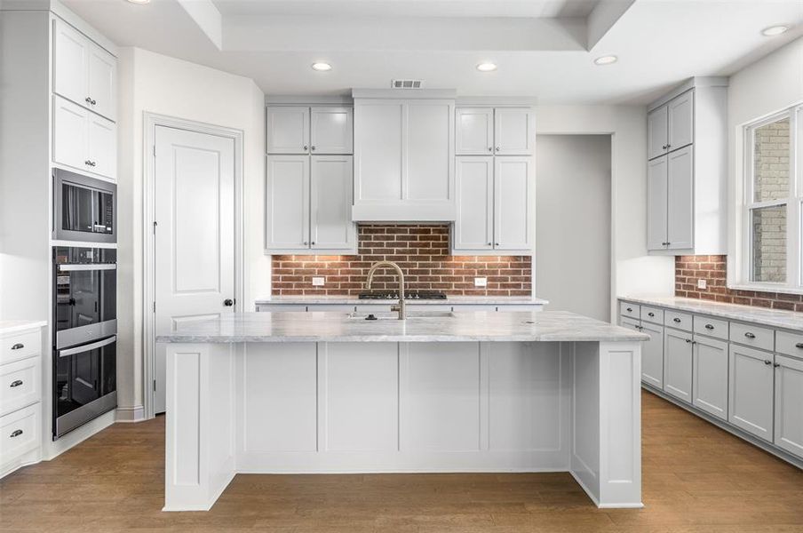 Furnished interior view inside a new home in Waterfall Ranch - 1 Acre Lots, Waxahachie (Image 6). Furnished interior view inside a new home in Waterfall Ranch - 1 Acre Lots, Waxahachie (Image 6).