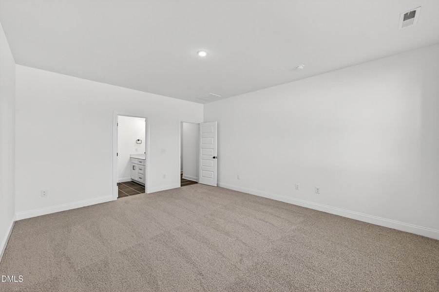 24 -140 w fountainhead lane, interior, p 24 -140 w fountainhead lane, interior, p