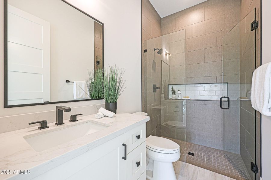 Model Home B (92 57) Bath 3