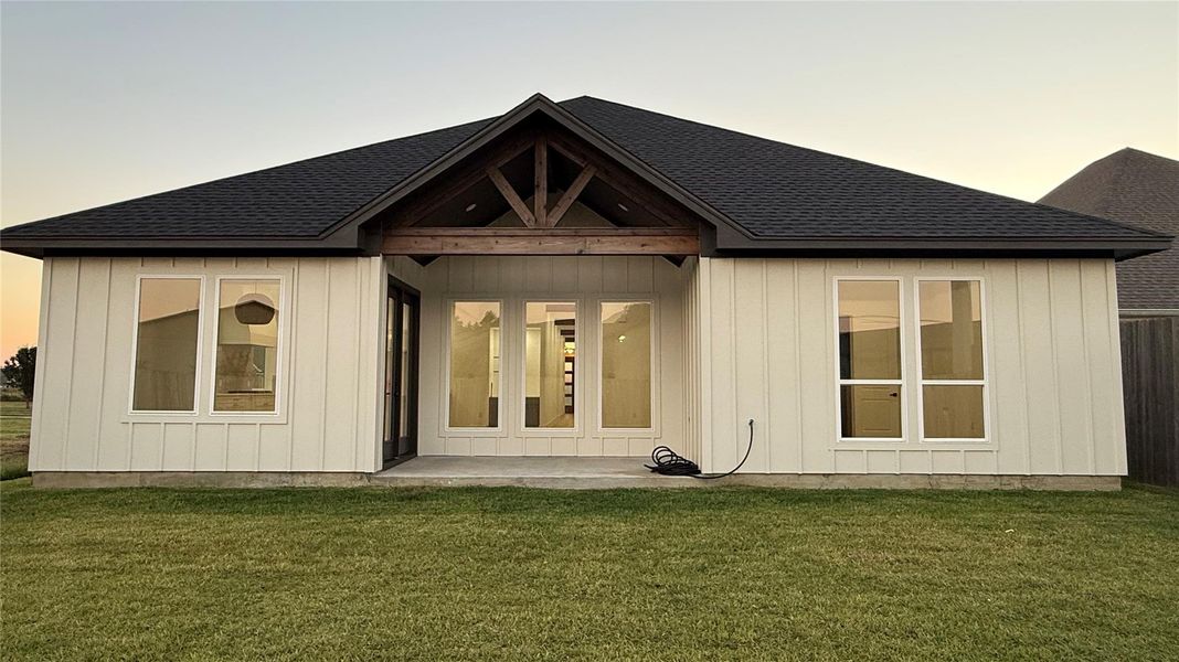 Image 27 of a home in .