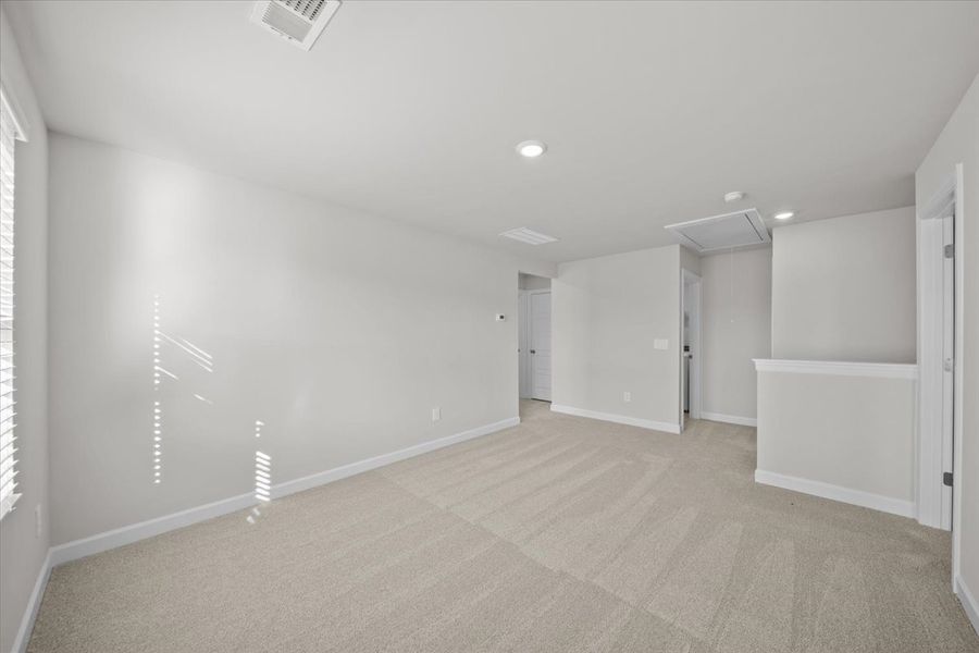 Spacious, unfurnished interior of a new home in Collier Ridge, Moore (Image 15).