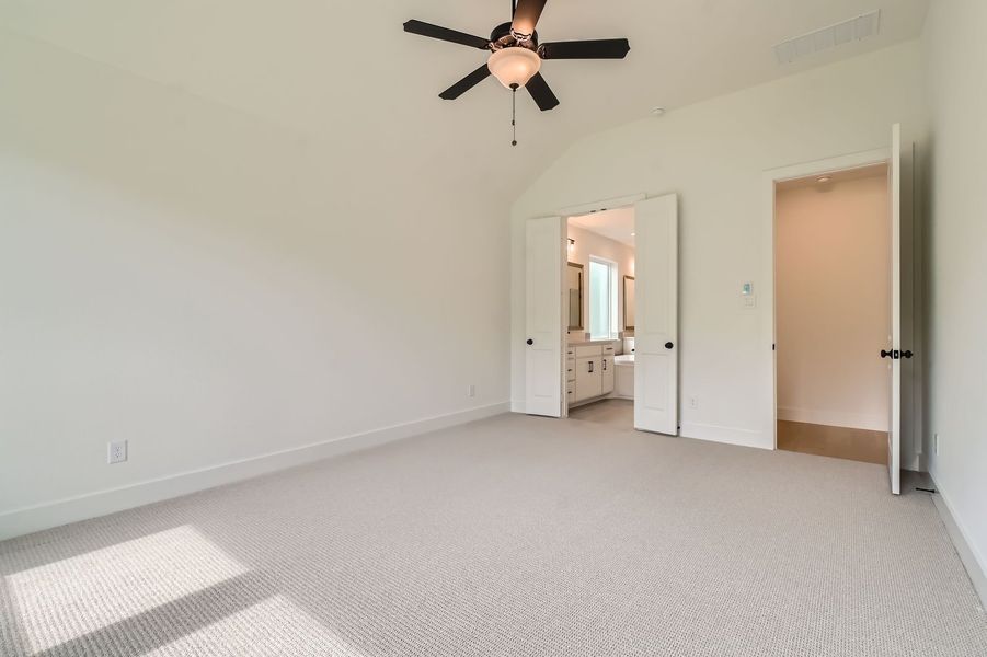 Plan 1560 Representative Photo - Main Bedroom Plan 1560 Representative Photo - Main Bedroom