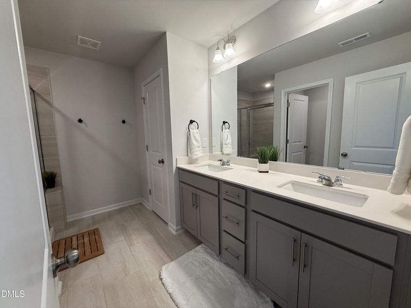 beyc69d672a3cc26f beyc69d672a3cc26f