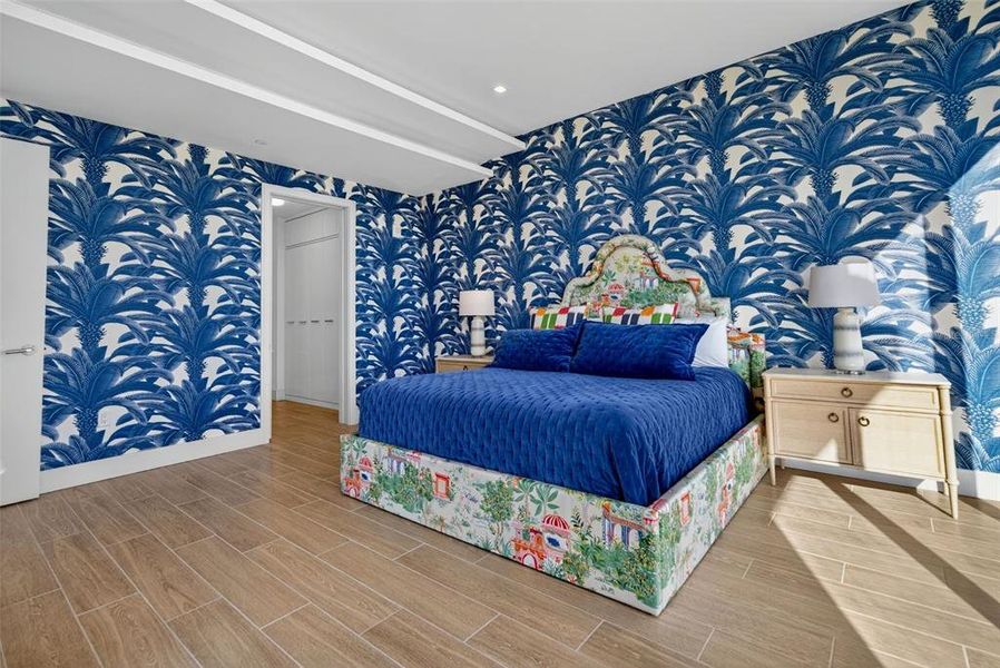 Furnished interior view inside a new home in , Longboat Key (Image 35).