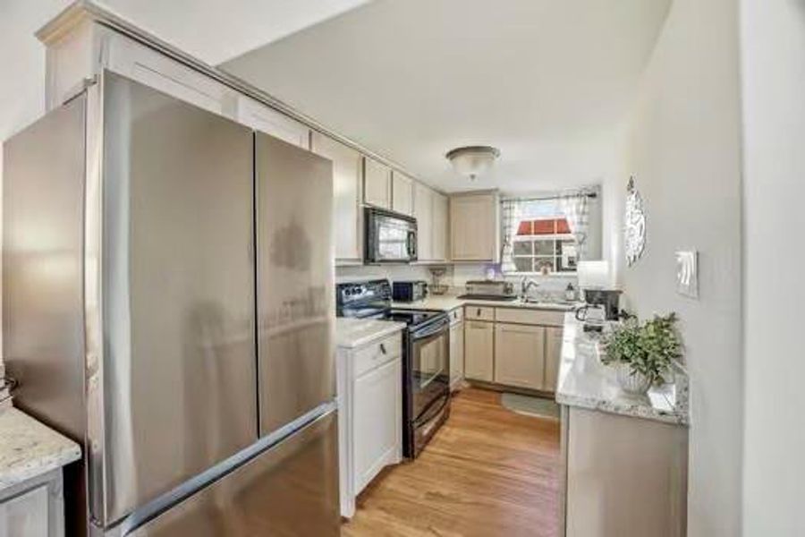 Amazing & has a beverage bar Amazing & has a beverage bar