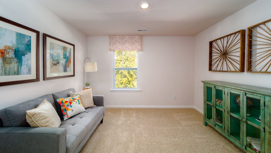 Furnished interior view inside a new home in Valleywood Farms, Waynesville (Image 12).