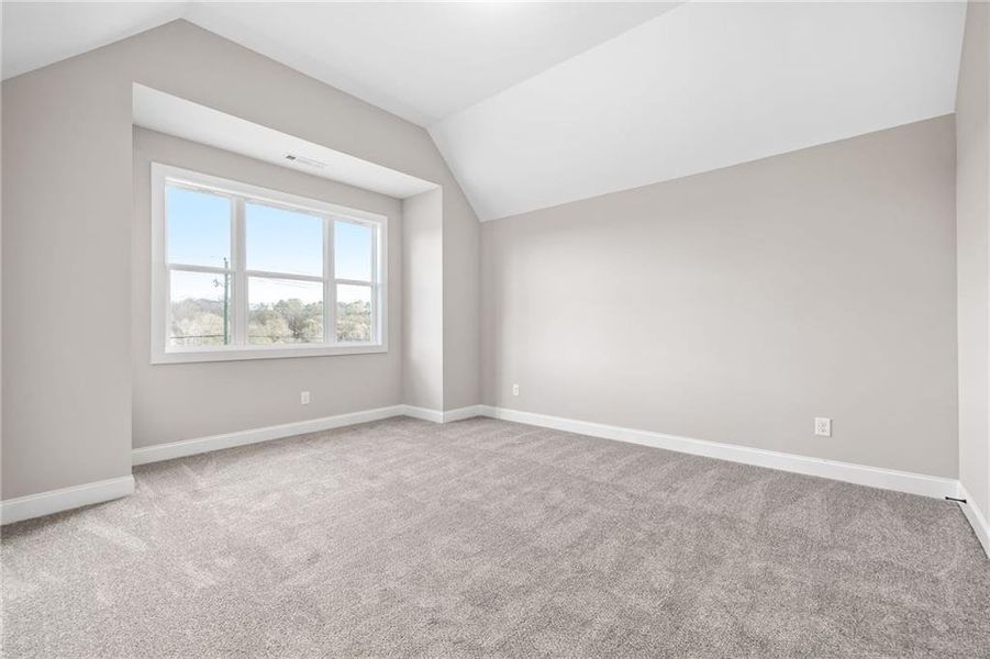 Spacious, unfurnished interior of a new home in , Jefferson (Image 40).