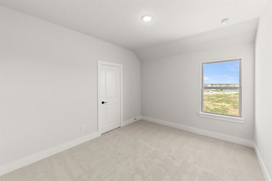 22_23. 7228 Ladybug - Bed 3