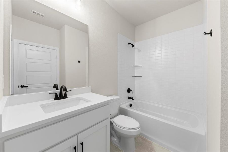 24. 637 Bunchberry - 4TH Bath