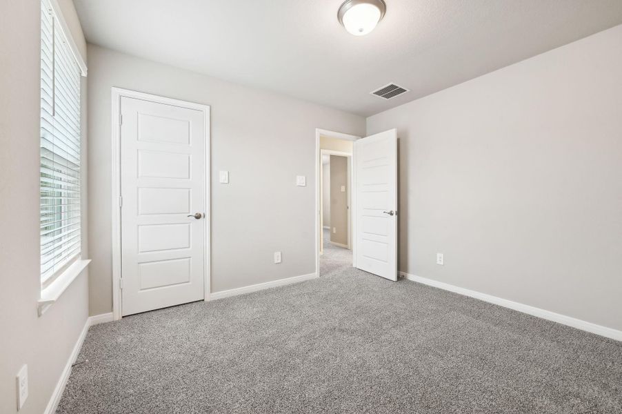 Photo is not of the actual home but is an inspirational photo of builder’s model home and may depict options, furnishings, and/or decorator features that are not included. Photo is not of the actual home but is an inspirational photo of builder’s model home and may depict options, furnishings, and/or decorator features that are not included.