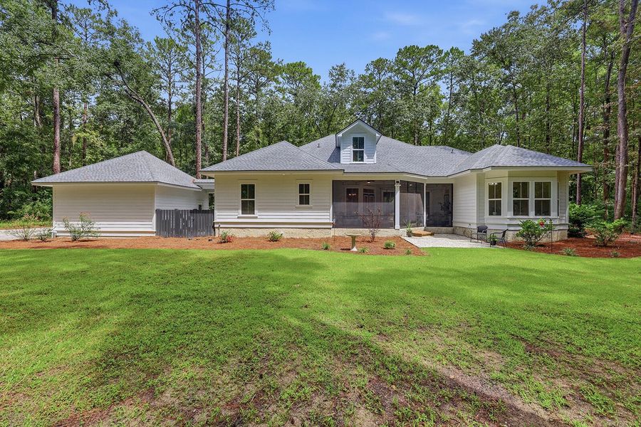 Exterior details and patio area of a home in , Seabrook (Image 31).