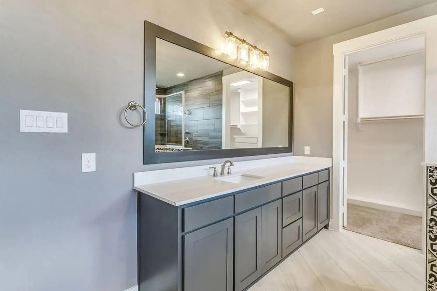 Representative furnished interior of a home built from the The Carter by Elmwood Custom Homes in Ranch at Stone Hill, Waxahachie (Image 13).