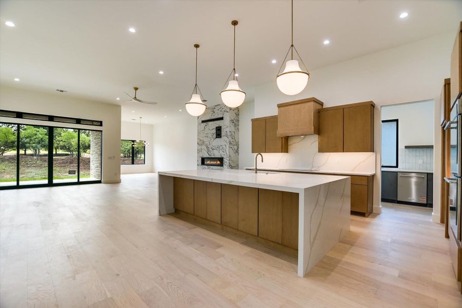 Furnished interior view inside a new home in , Horseshoe Bay (Image 5).