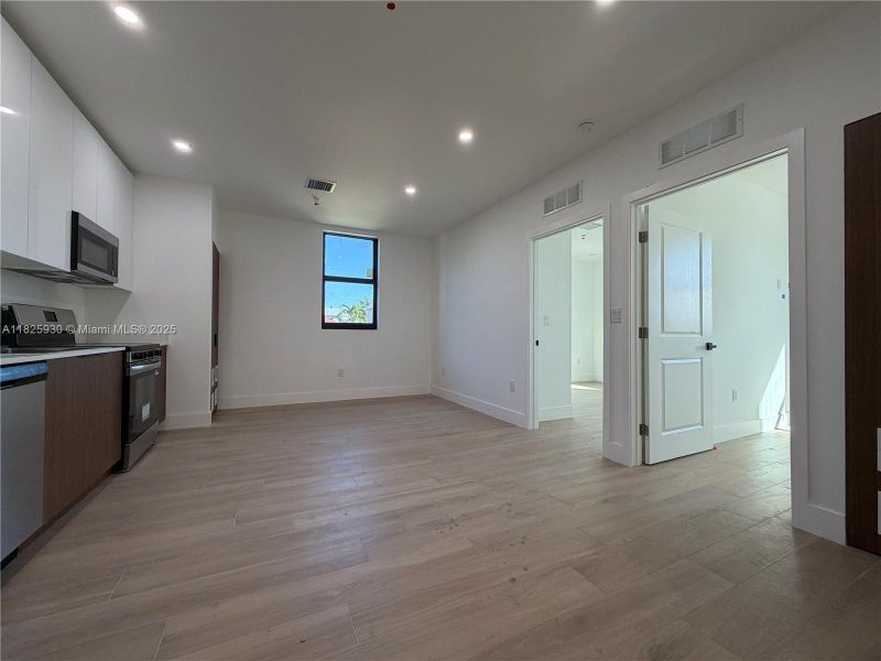 Spacious, unfurnished interior of a new home in , Miami (Image 41). Spacious, unfurnished interior of a new home in , Miami (Image 41).