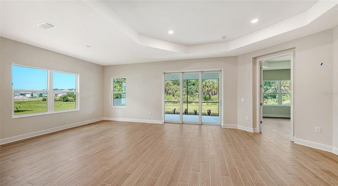Spacious, unfurnished interior of a new home in Grand Park, Sarasota (Image 44).