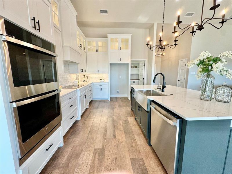 Furnished interior view inside a new home in , Abilene (Image 15).
