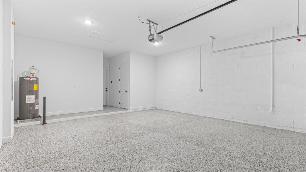Spacious, unfurnished interior of a new home in , Port St. Lucie (Image 19).