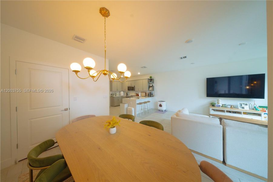 Furnished interior view inside a new home in , Pembroke Pines (Image 31).