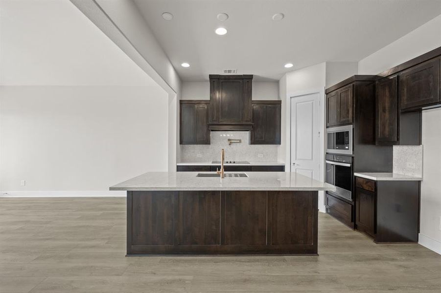 470 Red Maple- Bathroom-2