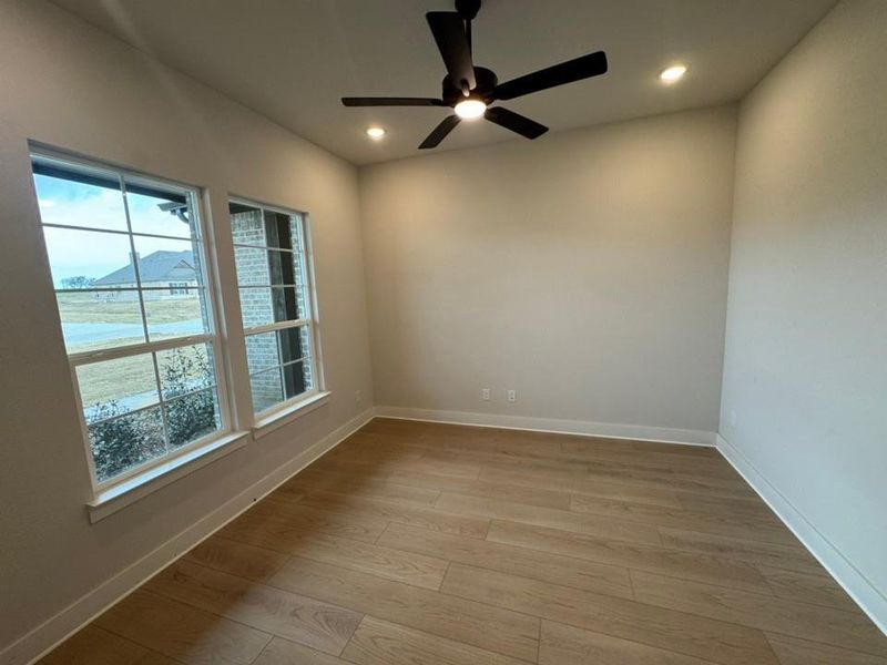 Spacious, unfurnished interior of a new home in Creekview Addition, Van Alstyne (Image 9).