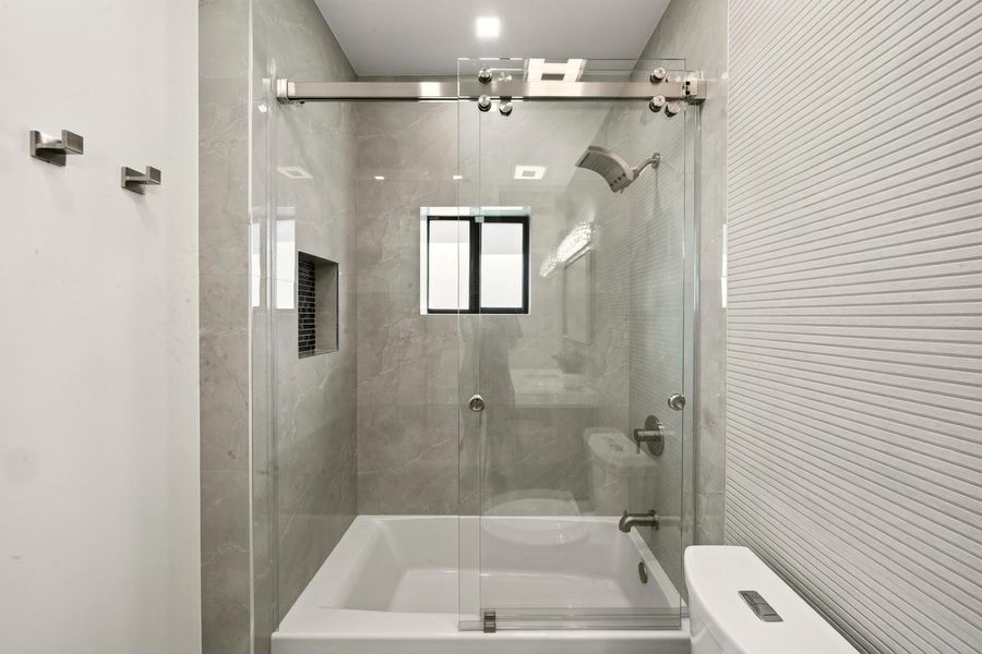 059-048-Bathroom-1500x1000 059-048-Bathroom-1500x1000