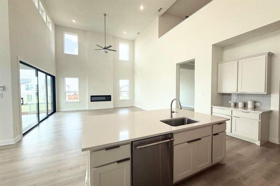 Furnished interior view inside a new home in Sweetgrass, Haslet (Image 12).