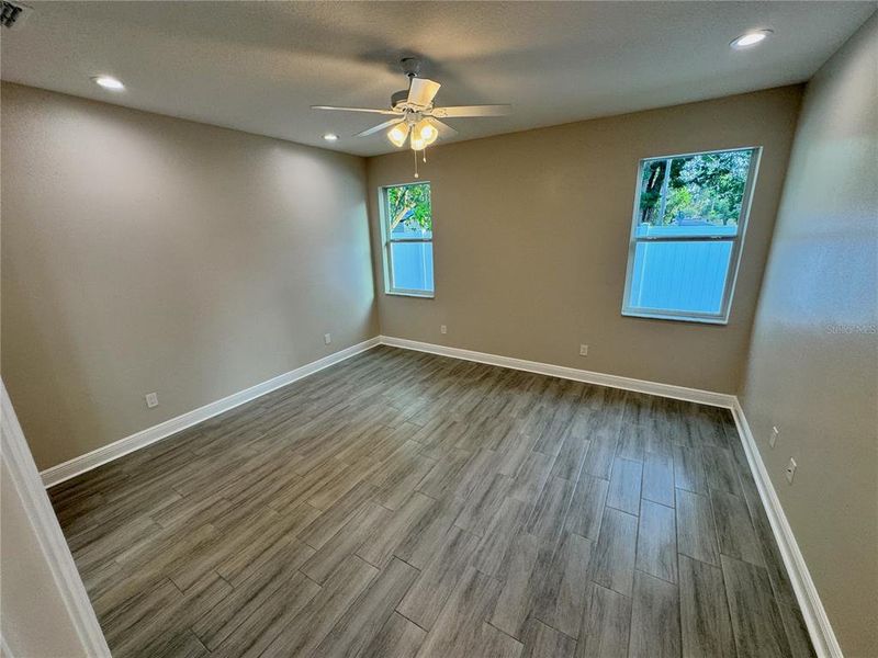 Spacious, unfurnished interior of a new home in , Dade City (Image 49).