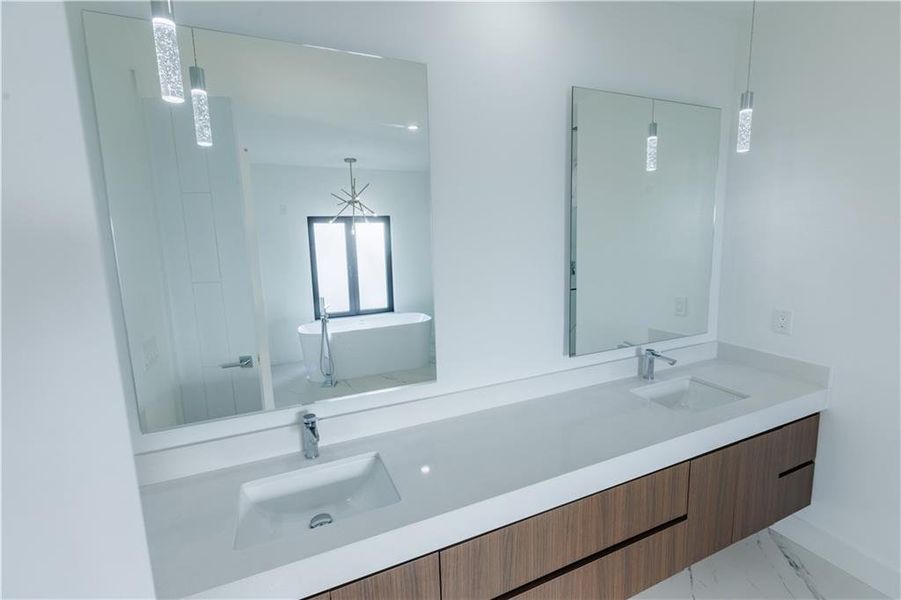 Image 116 of a home in .