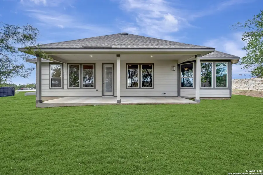 Exterior details and patio area of a home in Everly Estates, San Antonio (Image 1). Exterior details and patio area of a home in Everly Estates, San Antonio (Image 1).