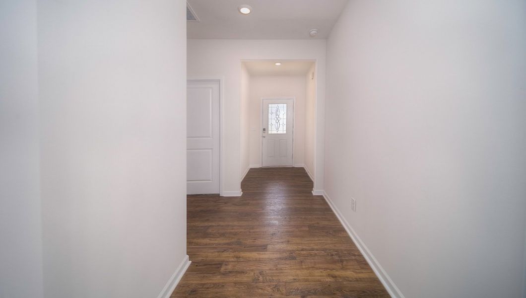 Representative unfurnished interior of a home built from the Aberdeen by D.R. Horton in Secrest Commons, Monroe (Image 12).