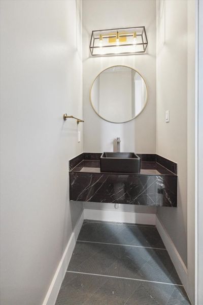 Powder bath conveniently adjacent to dining / living areas Powder bath conveniently adjacent to dining / living areas