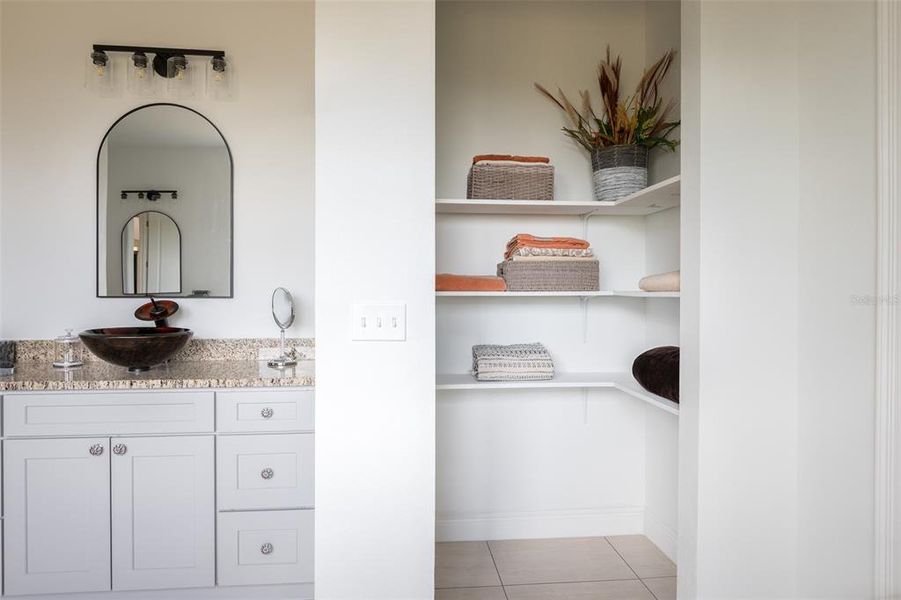 Furnished interior view inside a new home in , Leesburg (Image 8).
