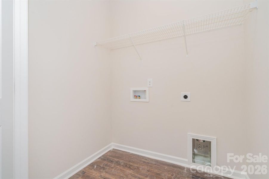 Spacious, unfurnished interior of a new home in , Charlotte (Image 27).