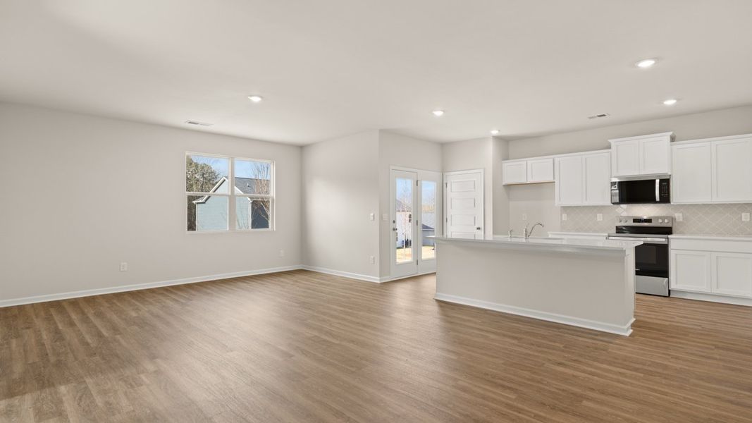 Representative unfurnished interior of a home built from the Kerry by D.R. Horton in Champion's Run, Lithonia (Image 16).