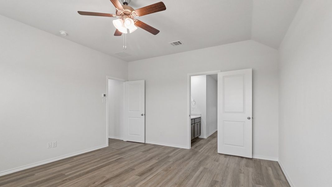 Spacious, unfurnished interior of a new home in Wildcat Ranch, Crandall (Image 20). Spacious, unfurnished interior of a new home in Wildcat Ranch, Crandall (Image 20).