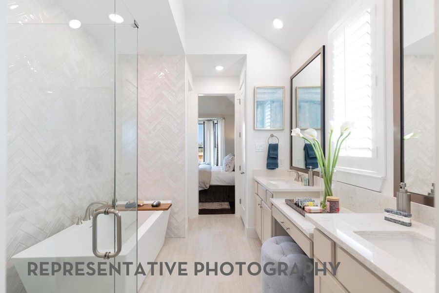 Furnished interior view inside a new home in Evergreen, Conroe (Image 17).