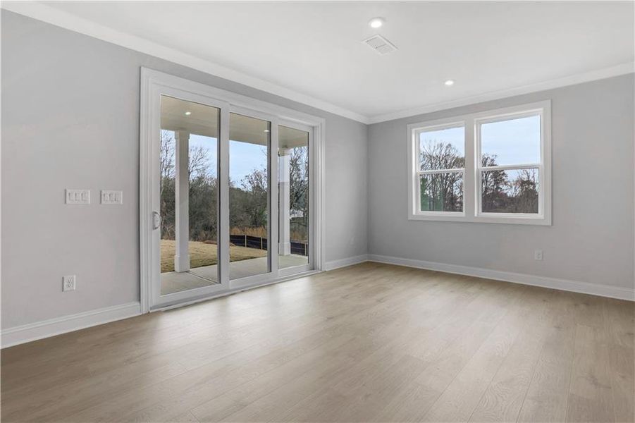 Spacious, unfurnished interior of a new home in Acacia, Cumming (Image 34).