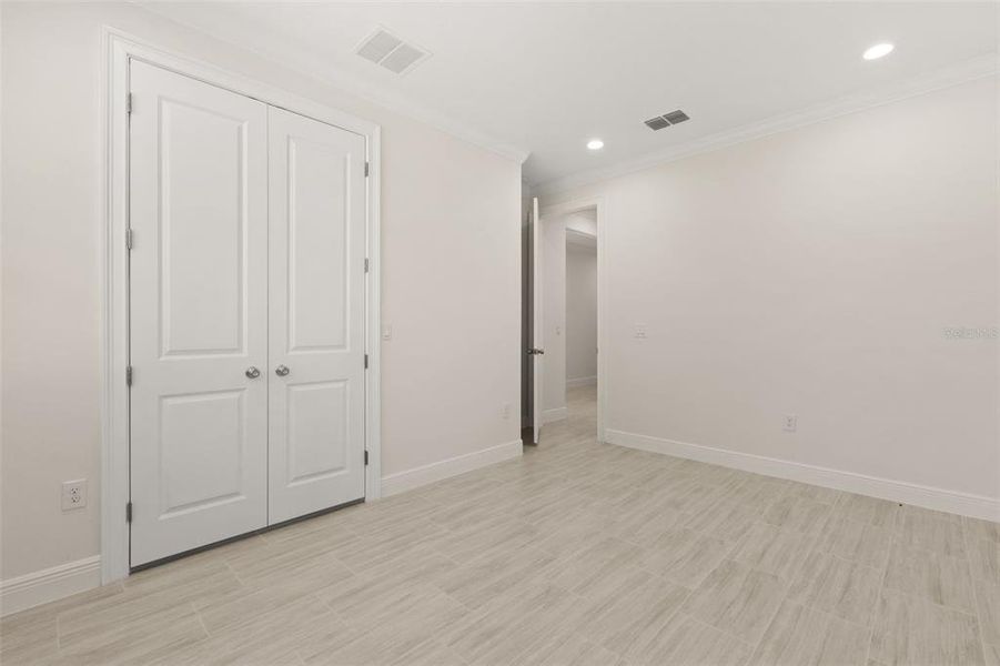 Spacious, unfurnished interior of a new home in , Belleview (Image 25).
