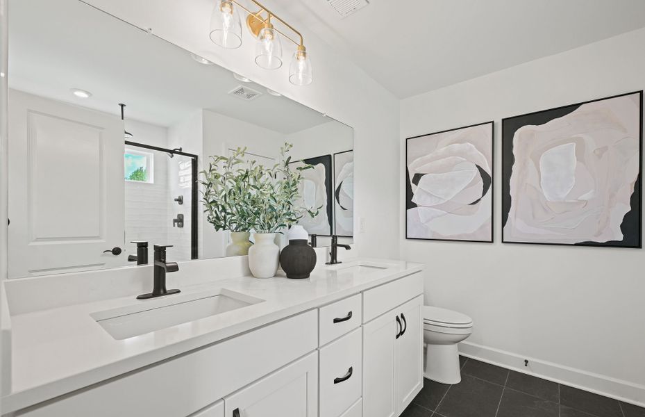 Representative furnished interior of a home built from the Hampton by Pulte Homes in Briar Creek, Atlanta (Image 42).