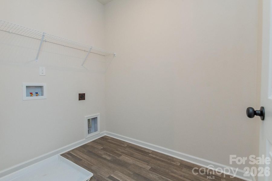 Spacious, unfurnished interior of a new home in Country Club Village, Salisbury (Image 19).