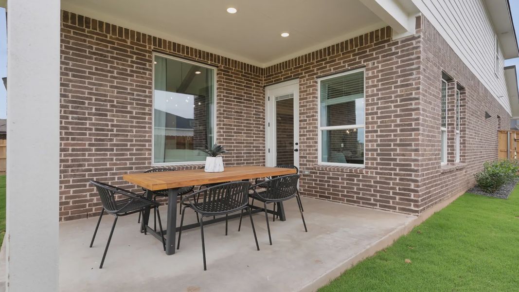 Representative exterior details of a home built from the Madison by Chesmar Homes in Nolina, Georgetown (Image 19).