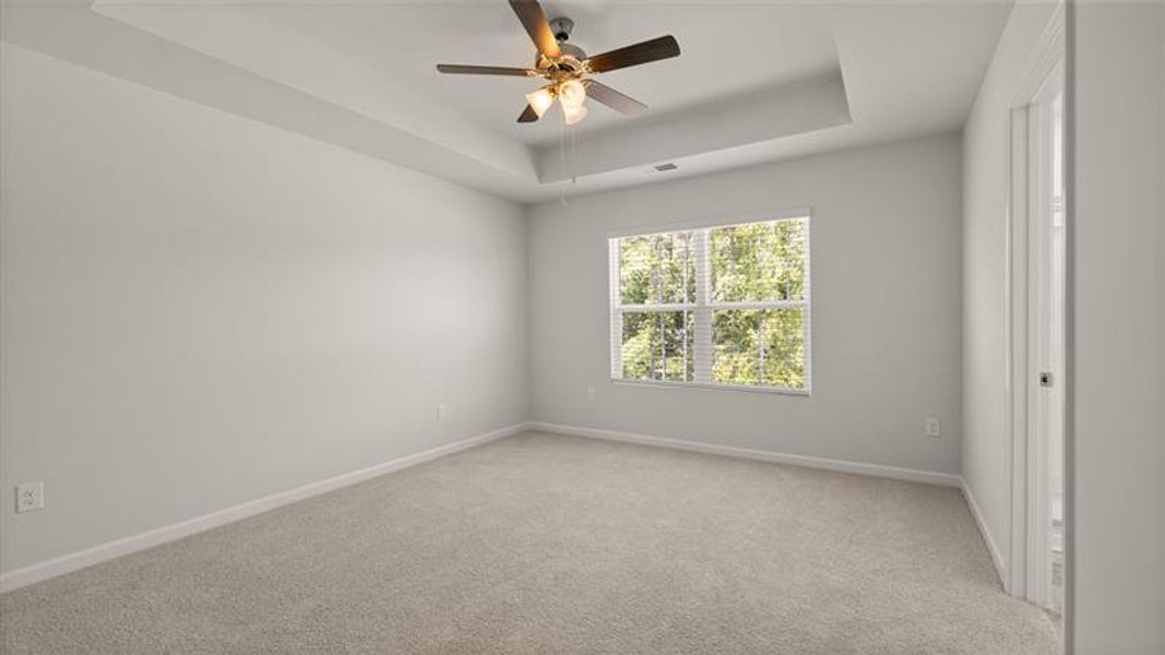 Spacious, unfurnished interior of a new home in Sherwood Manor, Atlanta (Image 27).