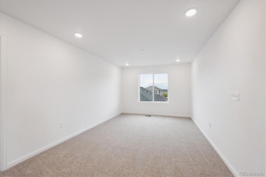 Spacious, unfurnished interior of a new home in Fossil Creek, Windsor (Image 15).