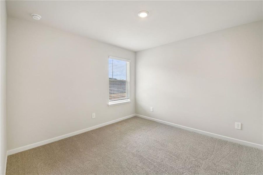 Spacious, unfurnished interior of a new home in Creekside at Oxford Park, Fairburn (Image 51). Spacious, unfurnished interior of a new home in Creekside at Oxford Park, Fairburn (Image 51).