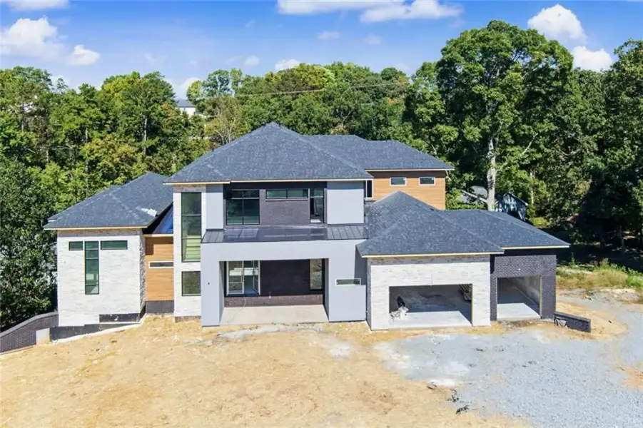 Image 17 of a home in .