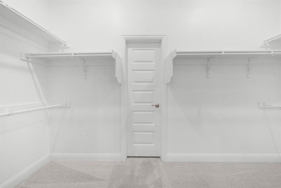 Spacious, unfurnished interior of a new home in , Greenville (Image 13).