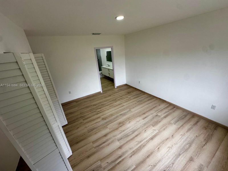 Spacious, unfurnished interior of a new home in , Florida City (Image 47).