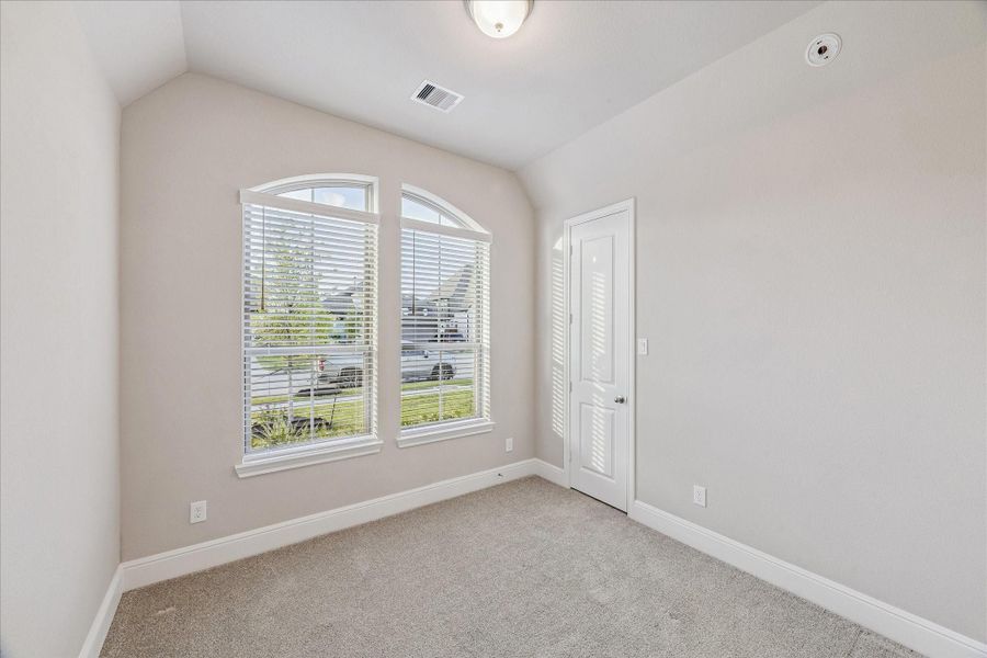 Spacious, unfurnished interior of a new home in Edgewater, Webster (Image 20). Spacious, unfurnished interior of a new home in Edgewater, Webster (Image 20).