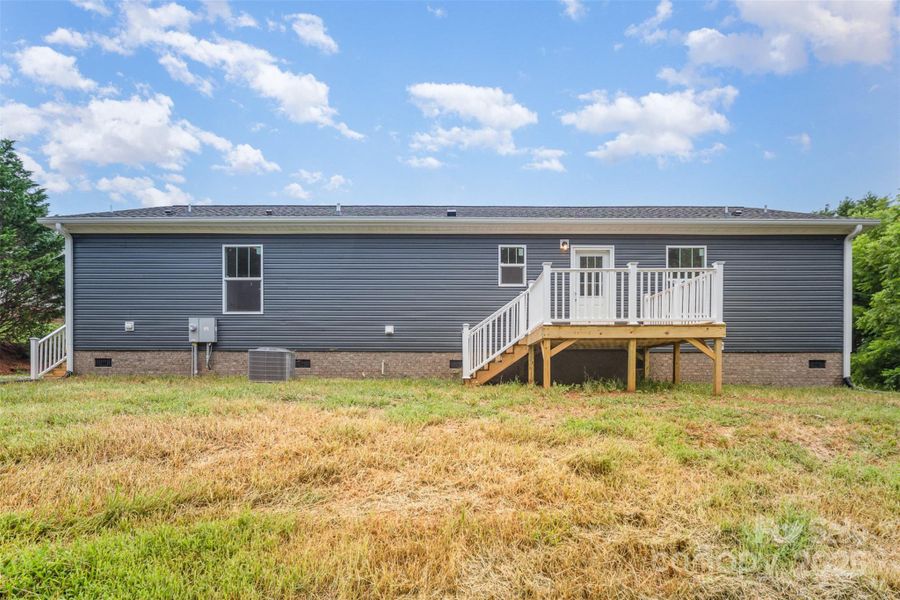 Exterior details and patio area of a home in , Shelby (Image 3).