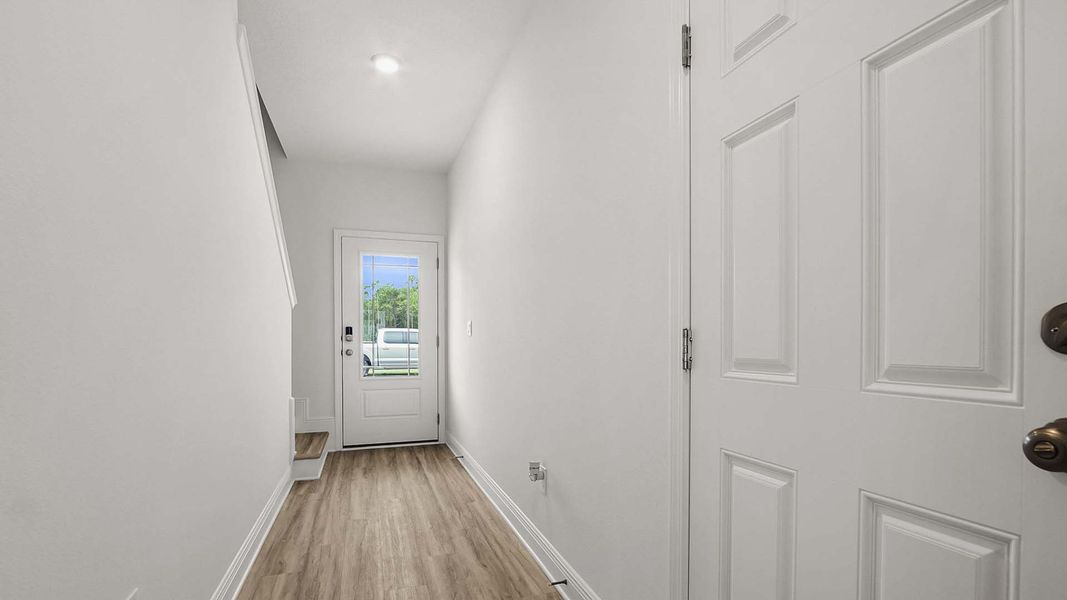 Spacious, unfurnished interior of a new home in Hawks Landing Townhomes, Santa Rosa Beach (Image 17).